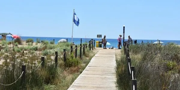 Les platges de la Paella, Barri Marítim i Muntanyans de Torredembarra tornen a rebre el guardó Bandera Blava