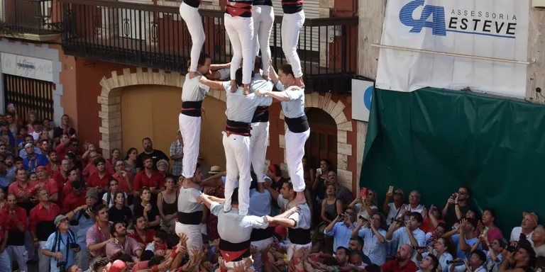 Els Nois de la Torre celebren la diada de la Verdura