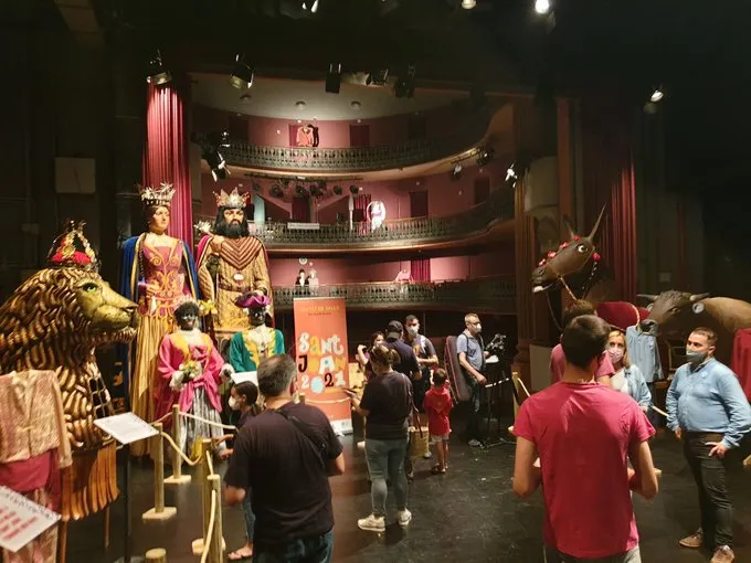 La Casa de la Festa torna a instal·lar-se al Teatre Principal