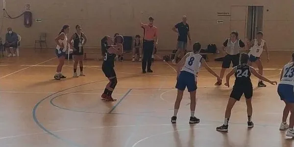 El Junior Femení del CB Altafulla – BBG s’estrena amb derrota davant CB Cambrils (35-75)