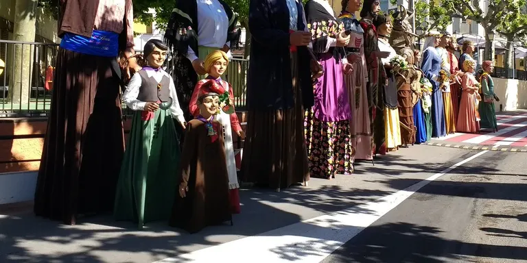 Els Gegants de Pineda ballaran la Dansa del Maresme a Cabrils