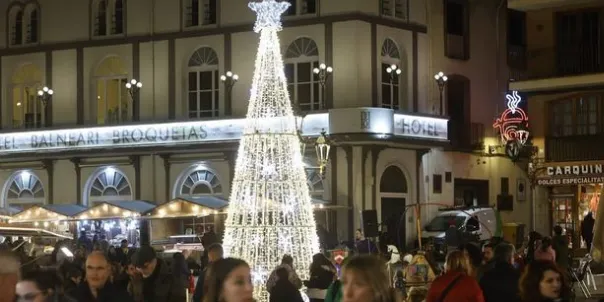 Èxit rotund del primer cap de setmana de Mercat de Nadal, amb totes les existències de brou, carn d’olla i llegums exhaurides