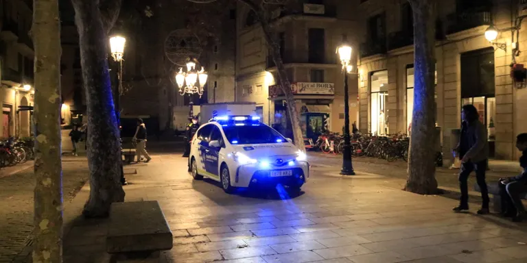 Mossos i policies locals vetllaran pel toc de queda i per evitar festes il·legals i concentracions la nit de Cap d'Any