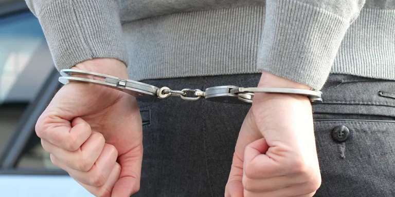 Els Mossos d'Esquadra detenen dos homes per dos robatoris amb força a Solsona
