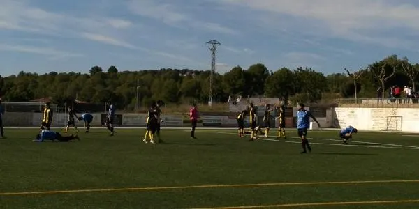 El CE Altafulla s’emporta un derbi vibrant contra la Riera (1-2)