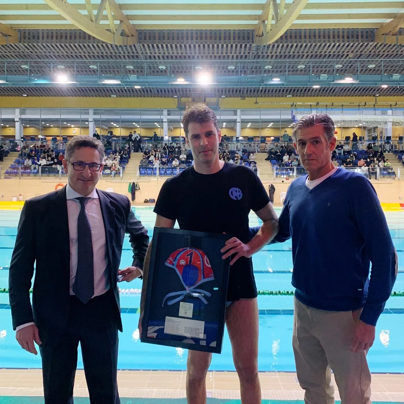 WATERPOLO: Homenatge de comiat a Iñaki Aguilar