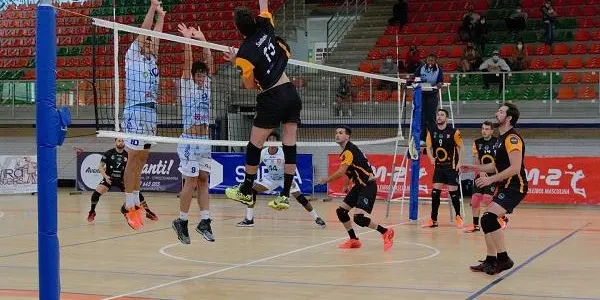 El CEVOL Torredembarra confirma la seva millora a costa del Mundet (3-1)