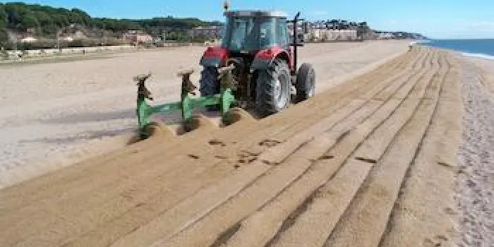 L’Ajuntament comença a preparar la temporada de platges