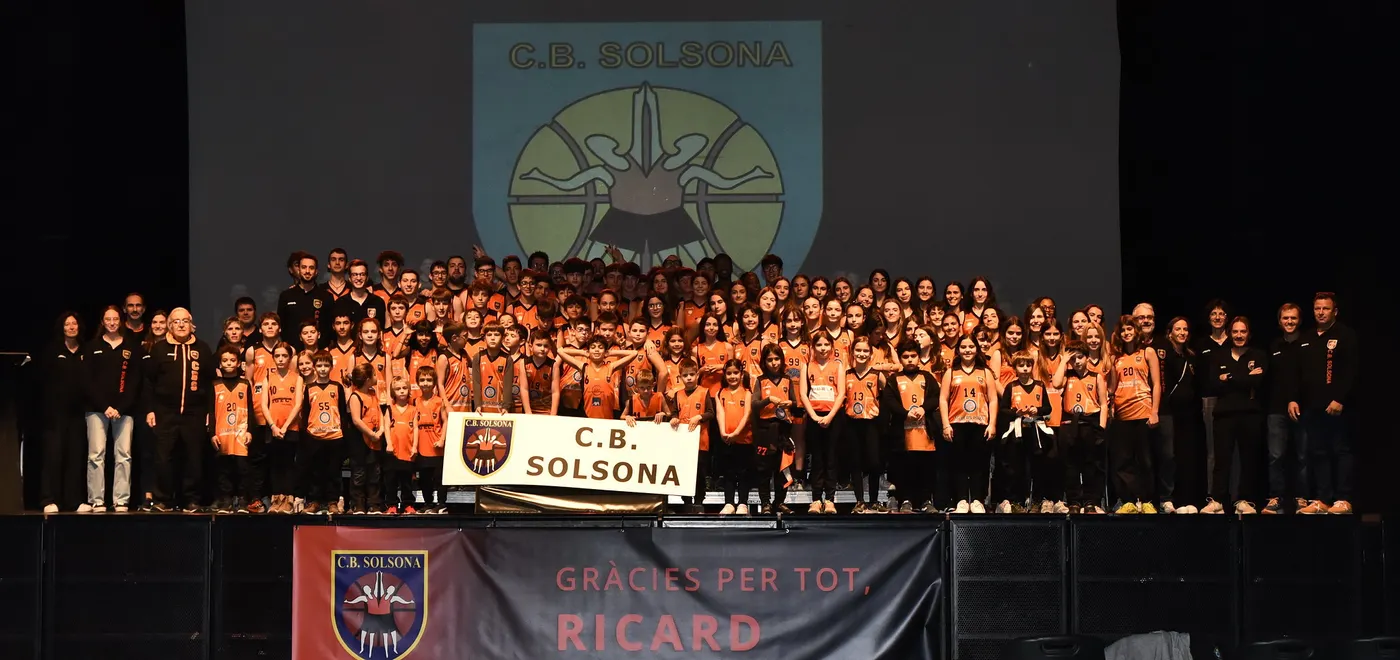 El Club Bàsquet Solsona presenta demà, dissabte, els 16 equips de la temporada