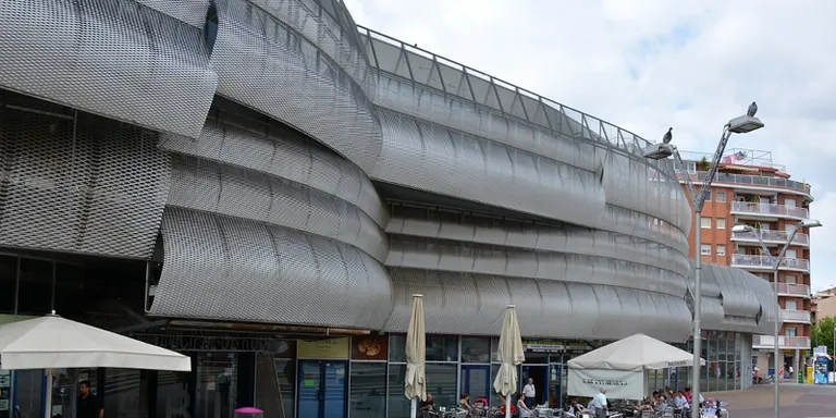 Comencen les obres per adaptar el Mercat a la incorporació del nou Condis