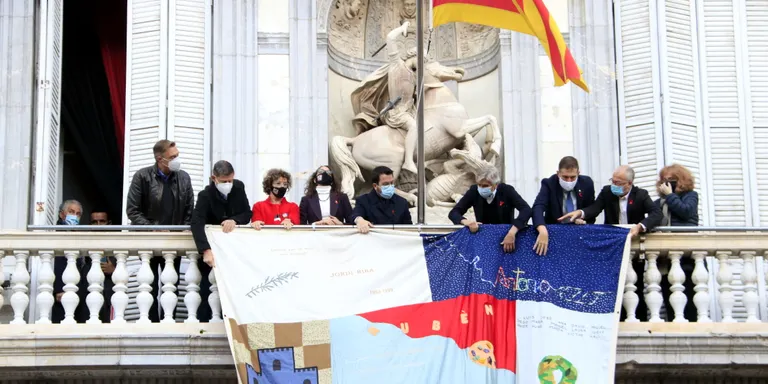 Govern i entitats criden contra les desigualtats i l'estigma de les persones amb VIH en el Dia mundial de la sida