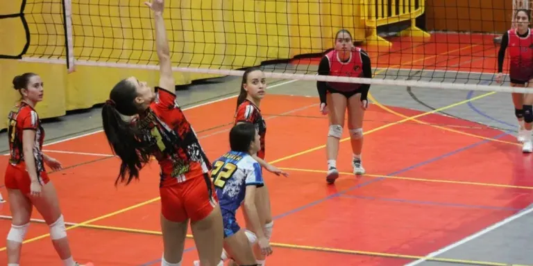 Retorn a la competició del Vòlei Rubí