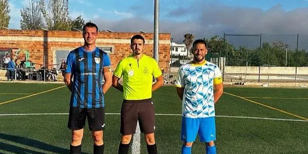 Derbi entre el CF La Riera i la UD Torredembarra en la jornada inaugural de Tercera