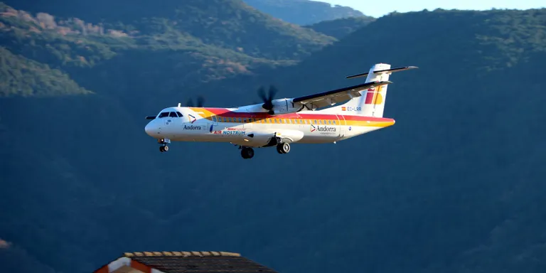 Andorra encomana un estudi per desenvolupar noves rutes des de l'Aeroport d'Andorra-La Seu d'Urgell