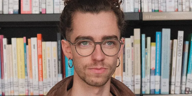 David Caelles presenta aquest dissabte a la biblioteca el seu llibre sobre el fet geganter des de la perspectiva de gènere