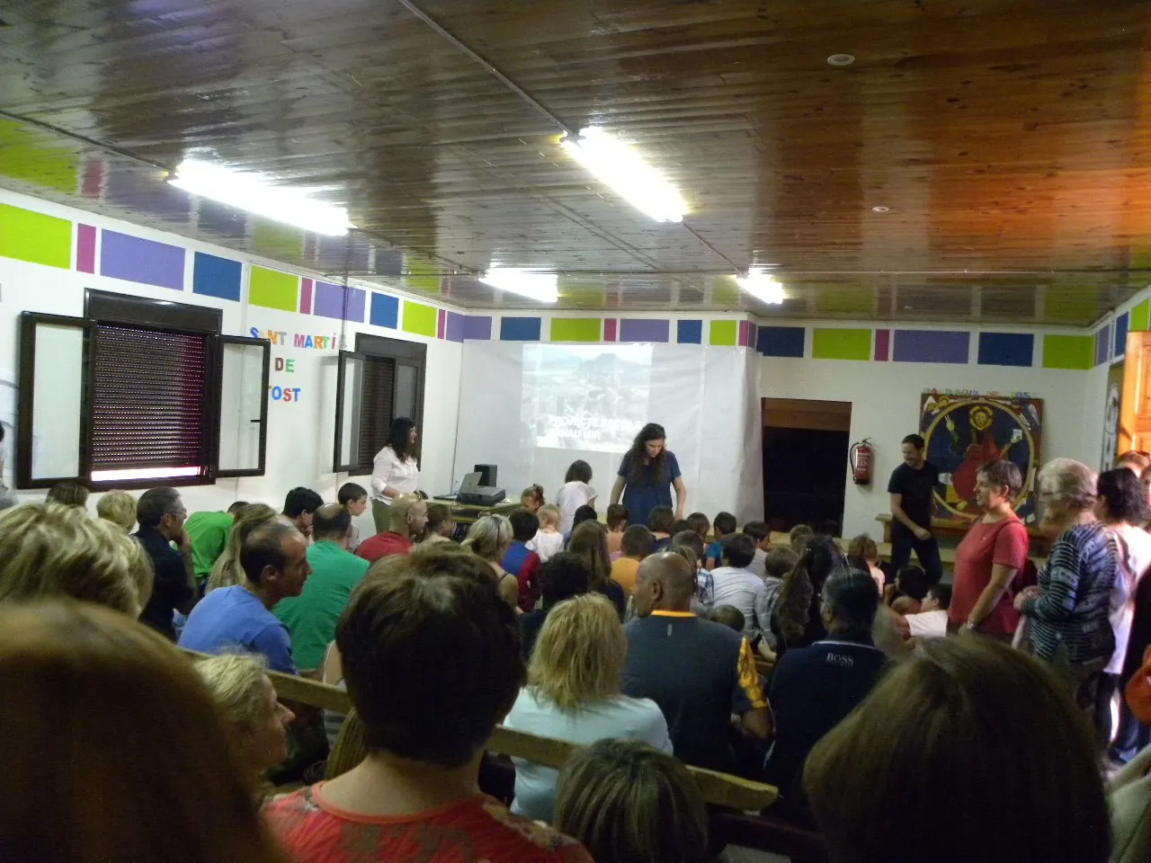Els alumnes de l'Escola Arnau Mir difonen la història de Sant Martí de Tost