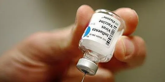 Arrenca la campanya de vacunació de la grip i dosi de record de la Covid-19