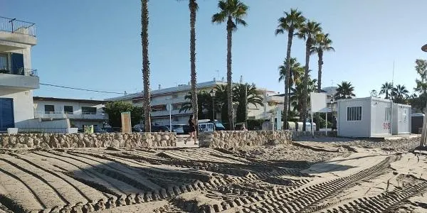 Els accessos a la platja d’Altafulla des del passeig de Botigues de Mar tornen a estar operatius