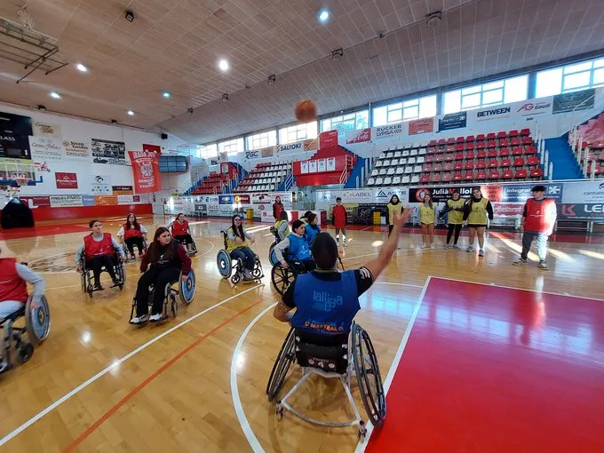 Els centres educatius de l’Alt Camp incorporaran una proposta curricular per promoure la inclusió