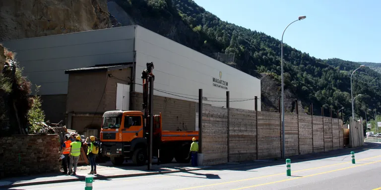 Andorra aborda l'actuació definitiva a la zona de l'esllavissada que fa un any va fer tancar l'accés des de Catalunya