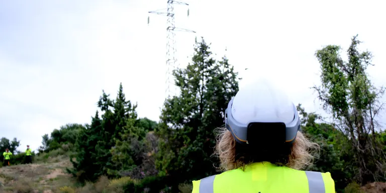 Endesa incorpora ulleres de realitat mixta per a protegir els boscos