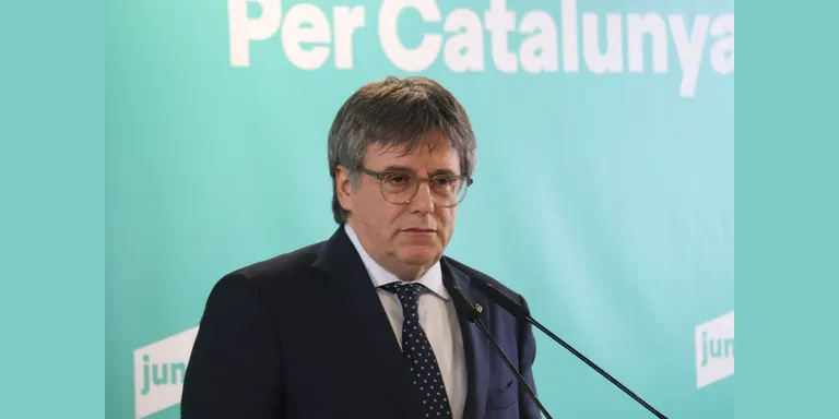 Puigdemont reclama al TC que aixequi l'ordre de detenció contra ell de forma "urgent"