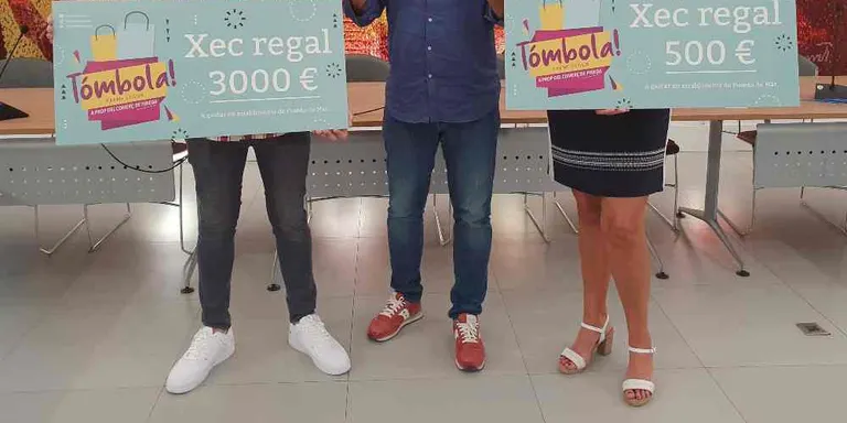 Pineda de Mar entrega 3000 i 500 dels sorteigs de fi de la campanya comercial de la Tómbola de Pineda