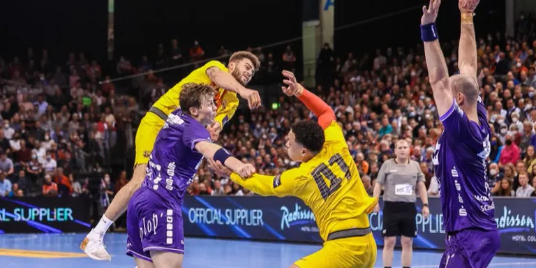 El Barça guanya el SG Flensburg-Handewitt (29-33) i s’apropa a la Final Four