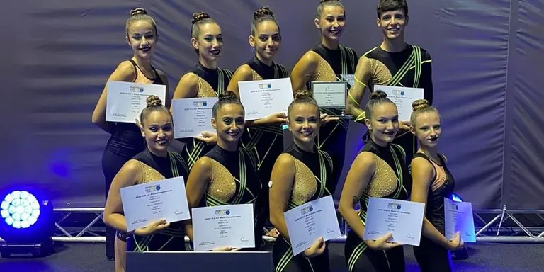 El Club Twirling Blanes entre els 5 millors clubs al 35è Campionat Mundial de Twirling Batton disputat a Itàlia