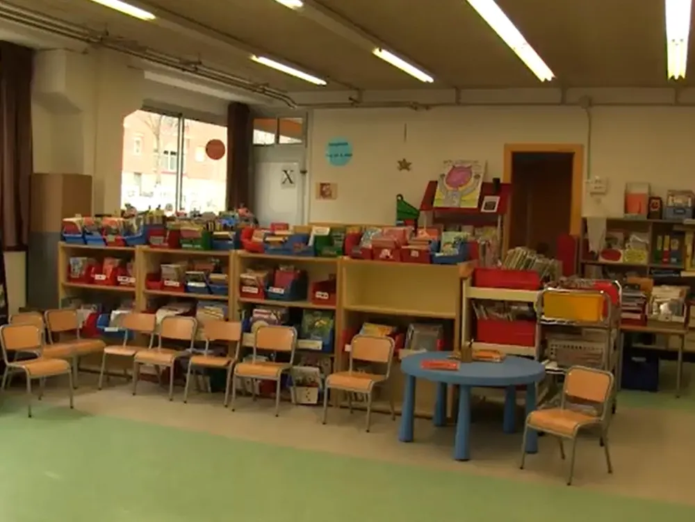 L'escola 25 de Setembre vol obrir la biblioteca a la resta del barri