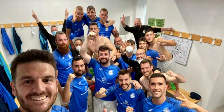 El somni de Segona, a cinc partits