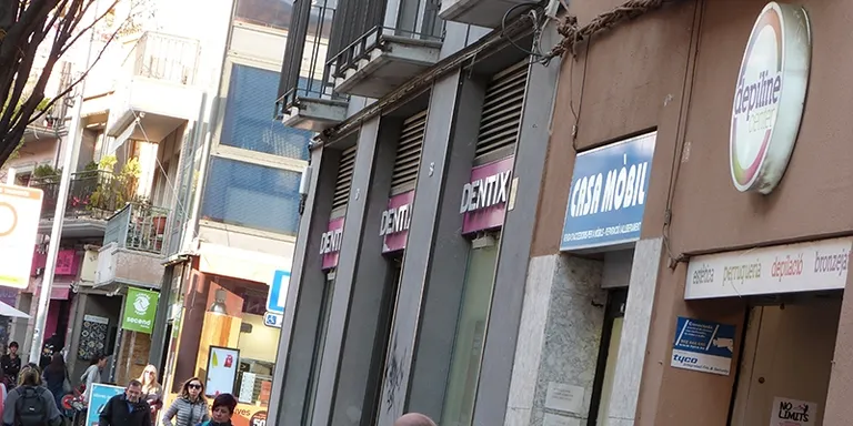 Un estudi situa l’eix comercial de Rubí entre els més curts i amb menys botigues de la zona