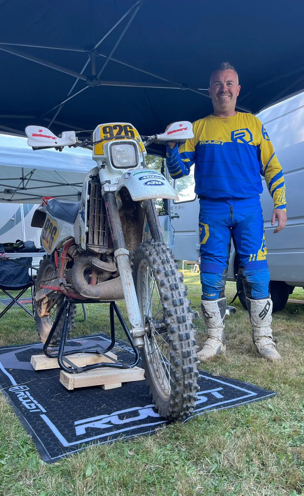 El calderí Pere Xavier Montané, campió d’Europa d’Enduro Vintage