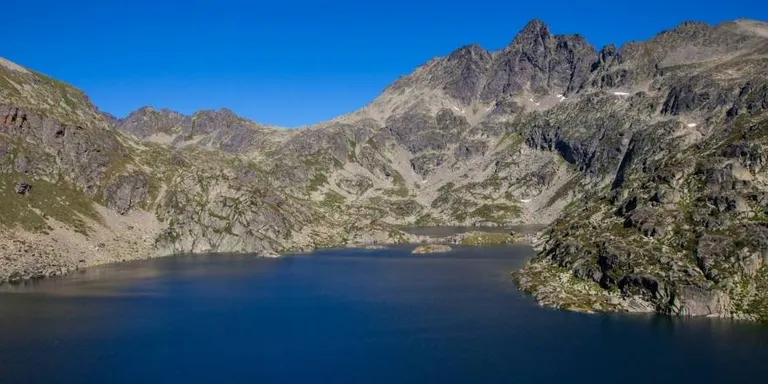 Mor un excursionista de 65 anys en un accident a la ruta dels estanys de Juclar, a Andorra