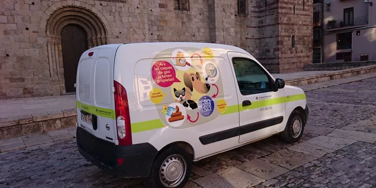 Un terç dels gossos censats a la Seu ja estan registrats per a les proves d'ADN