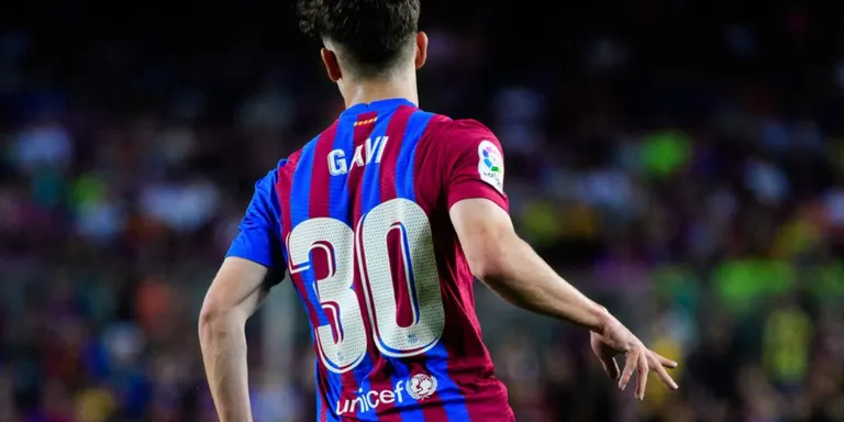 “Confrontació” entre Laporta i l’agent de Gavi