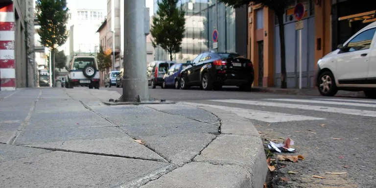 Compromís proposa assolir en tres anys l'accessibilitat a carrers, places i espais públics de la Seu