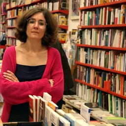 Entrevistes de la Justa del 3/2/2022 — Irene Pujades rep el Premi Ciutat de Barcelona 2021 per "Els desperfectes": trajecte, anècdotes i futur literari - episode art