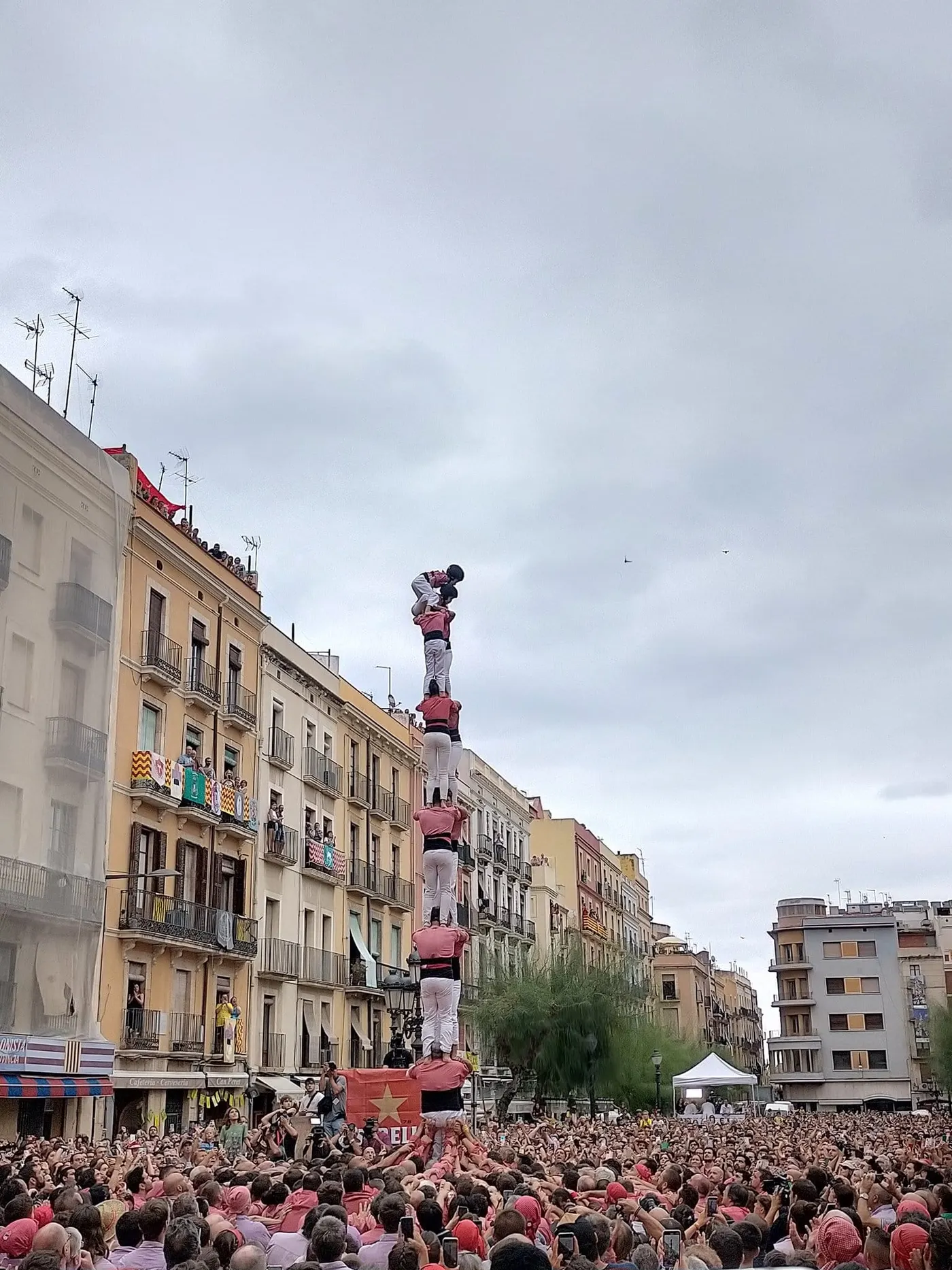 La Colla Vella Xiquets de Valls torna a domar el 2 de 8 net