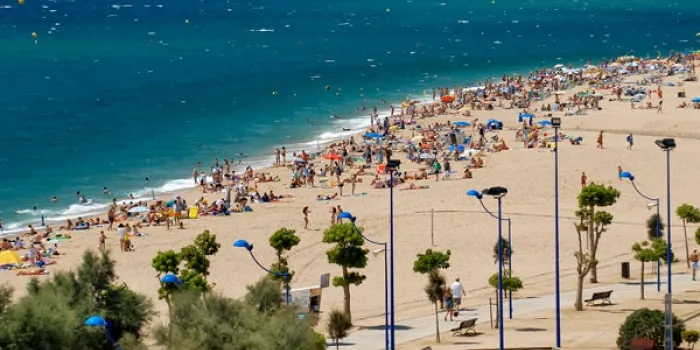 El Maresme acull un 30% de les estades turístiques de Catalunya
