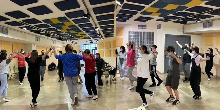 COBLEJANT: L’Escola Conrad Saló integra la colla local Joia de la Bisbal