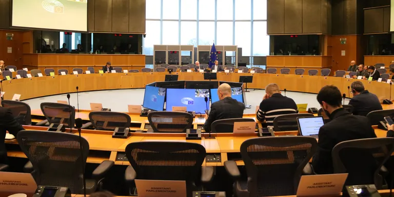 PSOE, PP, Cs i Vox intenten treure referències al 'Catalangate' de l'informe de l'Eurocambra sobre Pegasus