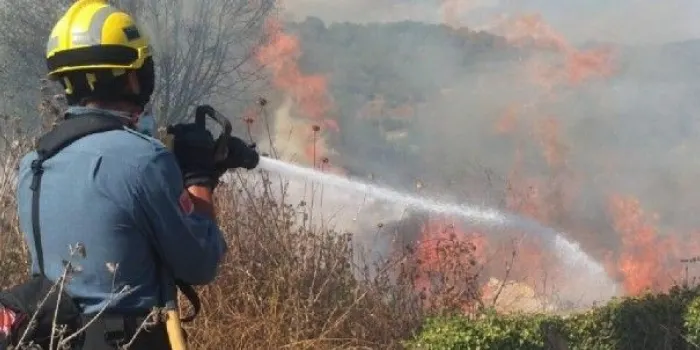 Els Bombers alerten del perill d’incendi davant l’onada forta de calor