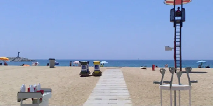 Arenys ja té pràcticament a punt les seves platges per la nova temporada