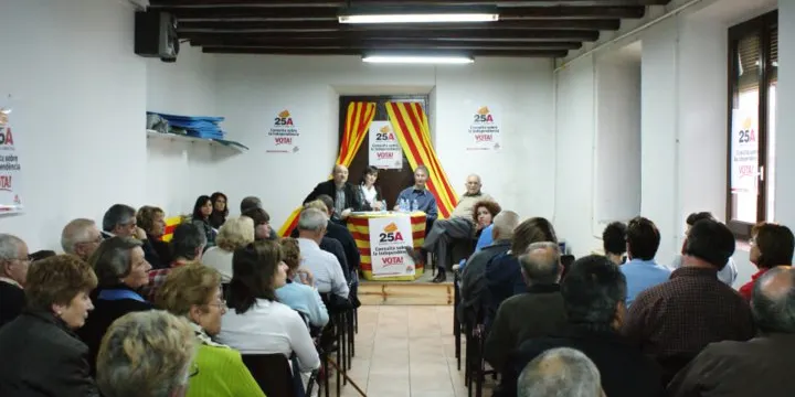 Bona resposta als actes d'Oliana Decideix per promoure la consulta