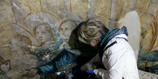 Els treballs de restauració de l'església de St. Llorenç treuen a la llum un dels conjunts murals més destacats de la Cat. Central