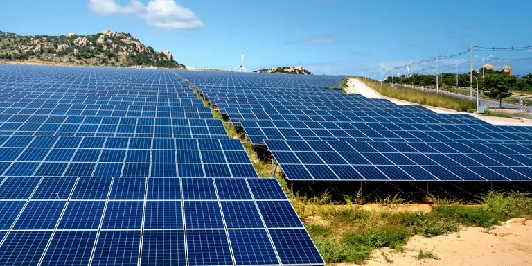 El grup impulsor de la Comunitat Energètica d'Arenys de Mar presenta el projecte al Calisay
