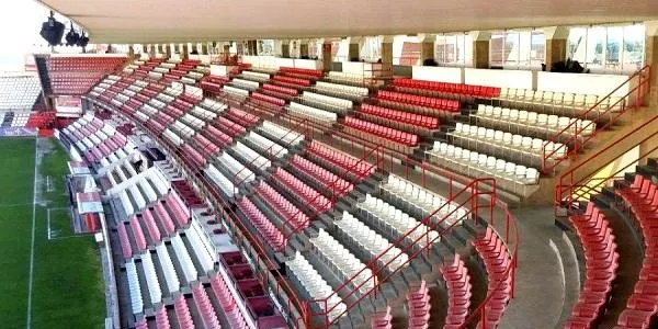 El Nou Estadi de Tarragona és l’escenari d’una desencantada Supercopa de Catalunya entre el Barça i l’Espanyol
