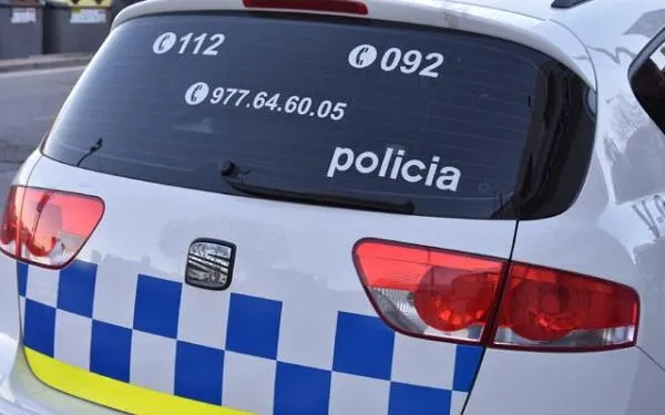 Les policies locals de Torredembarra i Creixell dissolen una baralla multitudinària i detenen a dues persones