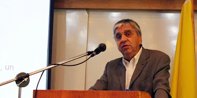 El doctor utrerano Fernando G. Benavides analiza la situación de la pandemia en COPE Utrera (98.1 FM)